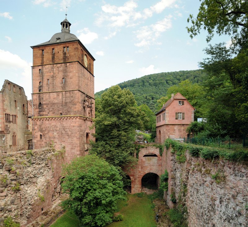 DSC_3749_panorama_1.jpg - Velká strážní věž.