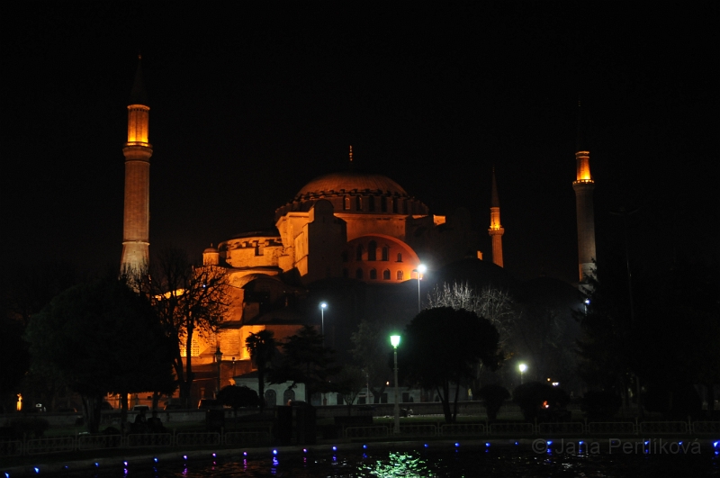 DSC_4189.JPG - Hagia Sofia byla po tisíc let největší katedrálou na světě.