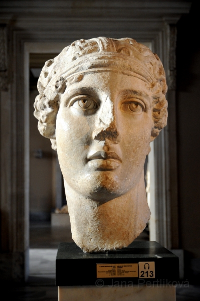 DSC_5611_2.jpg - Hlava Sapho z římského období.