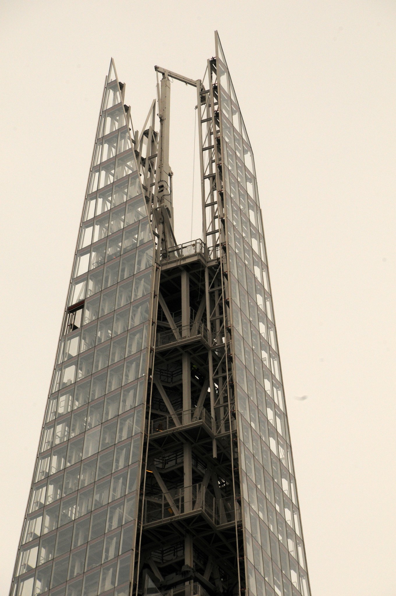 DSC_4389_2.jpg - Mrakodrap Střep nahradil Southwark Towers, administrativní budovu postavenou na místě v Southwark v roce 1975. 