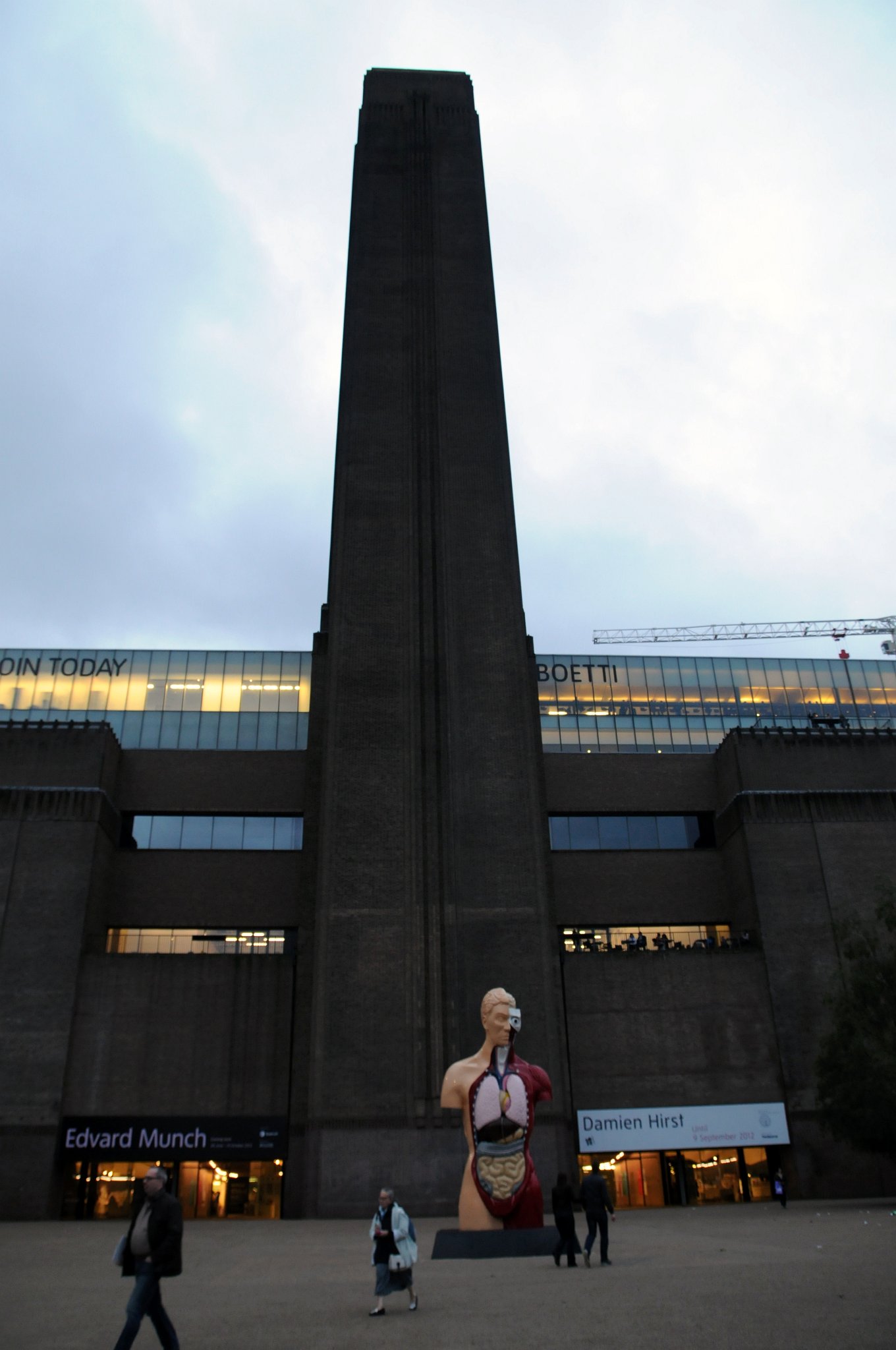 DSC_7647_1.jpg - Tate Modern je britské národní muzeum moderního umění a spolu s Tate Britain, Tate Liverpool a Tate St. Ives část Tate Gallery.