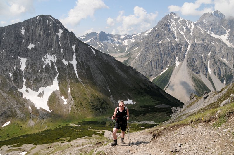 DSC_0554_2.jpg - Filip.Cesta, která vede přímo ze sedla je o hodně pohodlnější, než klettersteig :-).