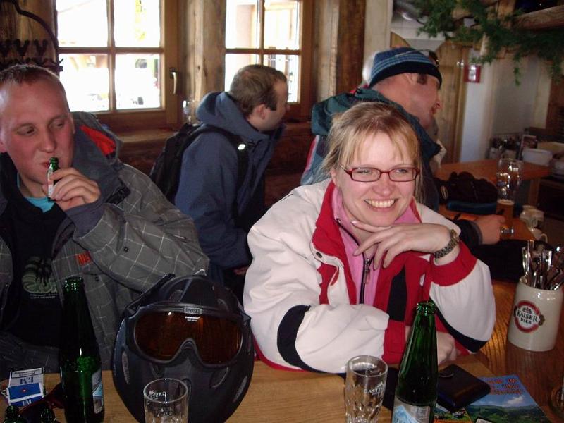 0027.JPG - Lyžovačka v Rakouských Alpách. 1/2007. Takový malý Jägermaister dýchánek