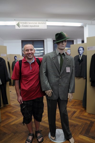 DSC_5103_1.jpg - Zemědělské muzeum: Expozice lesnických uniforem. Rajští z Dubnice, panství Vilémov a Fili.