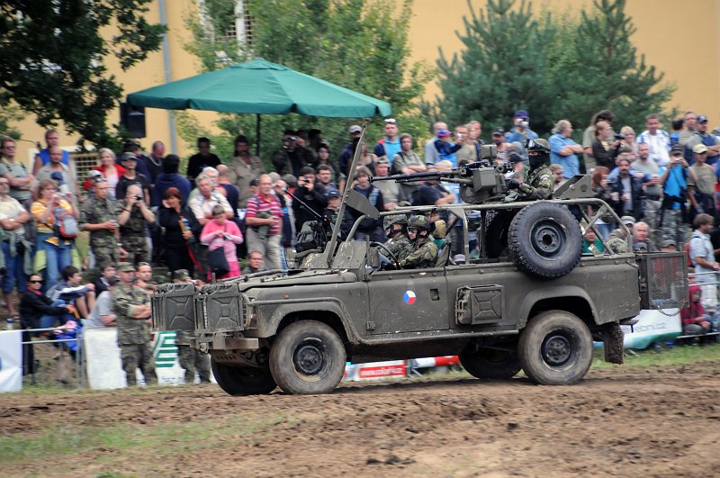 DSC_2834_1.jpg - Land Rover Defender 110 SOV "Cowboy".