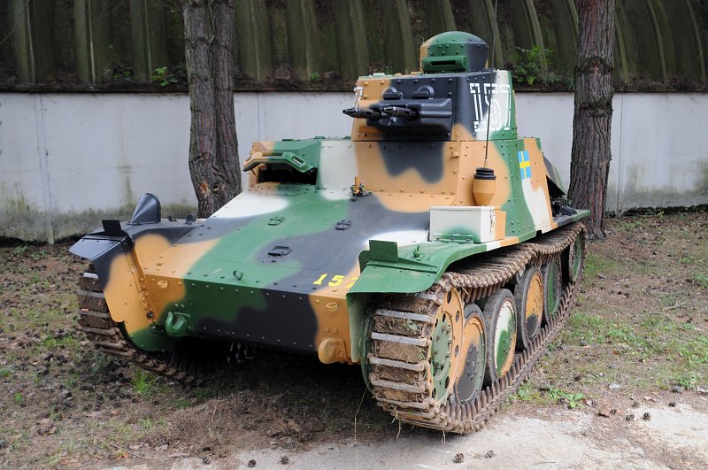 DSC_3108_1.jpg - Předválečný tančík Strv M/37, který byl vyvinut v ČKD pro švédskou armádu.