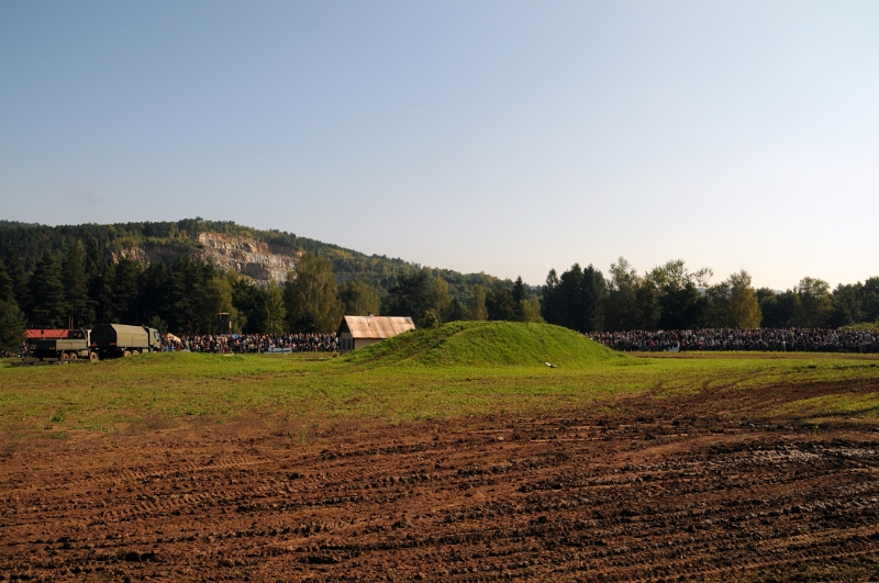 DSC_0651_1.jpg - Lešanský Tankový den byl zahájen přesně v deset hodin a třicet minut.