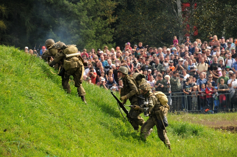 DSC_0731_1.jpg - Ukázku připravil klub Klub vojenské historie Gardekorps Praha ve spolupráci s dalšími kluby vojenské historie.