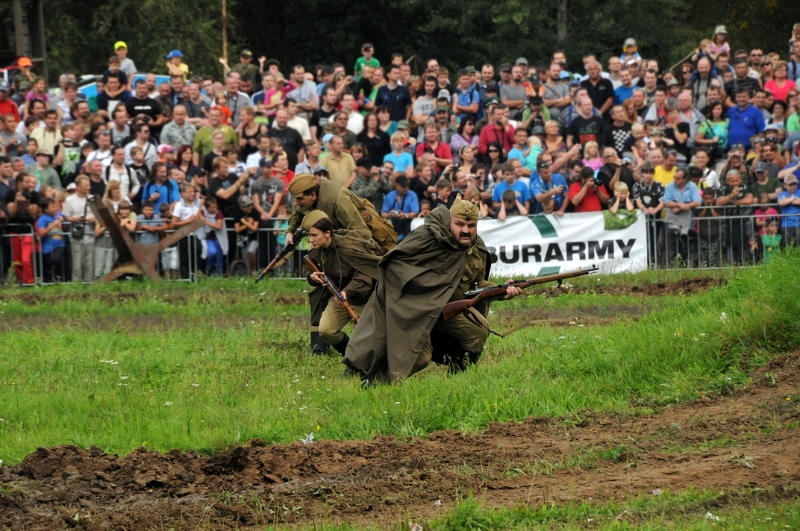 DSC_1180_1.jpg - Ukázka KVH Gardekorps: Boje při Karpatsko-dukelské operaci 1944