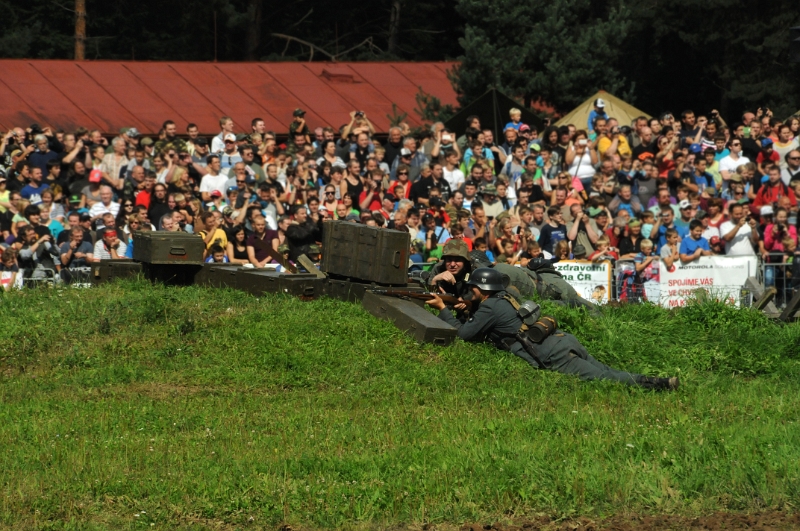 DSC_1185_1.jpg - Ukázka KVH Gardekorps: Boje při Karpatsko-dukelské operaci 1944