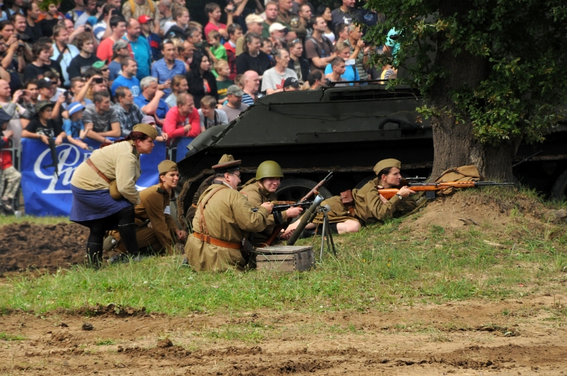 DSC_1268_1.jpg - Ukázka KVH Gardekorps: Boje při Karpatsko-dukelské operaci 1944