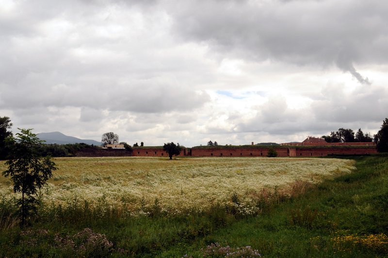 DSC_6674_1.jpg - Pevnost byla vystavěna na samém konci éry bastionových opevnění, a proto představuje ve světovém měřítku špičkový pevnostní systém.