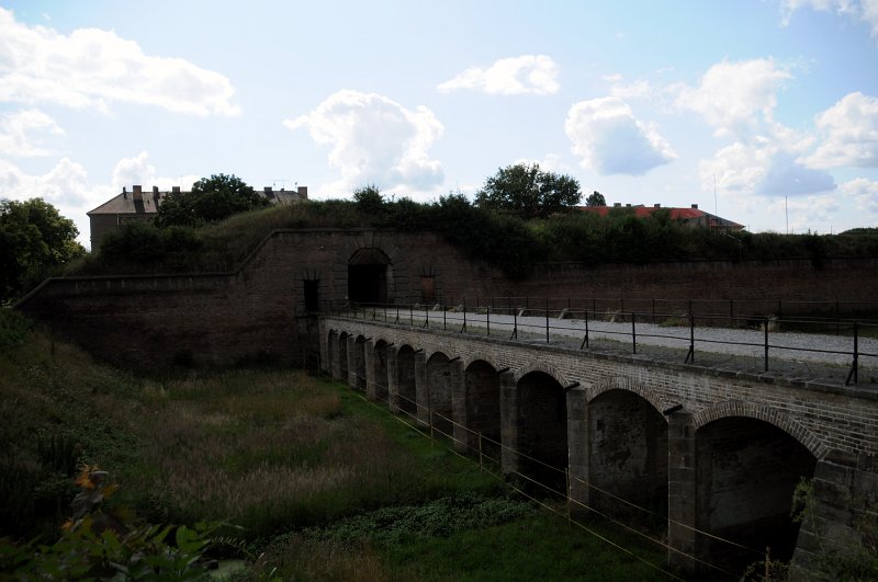 DSC_7017_1.jpg - Dolní vodní brána postavena v roce 1782 jakou součást vnitřního obranného okruhu.
