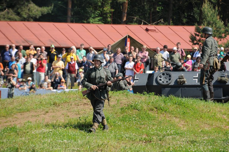 DSC_2291.JPG - Ukázka 121. strážního praporu aktivních záloh při Krajském vojenském velitelství Praha.