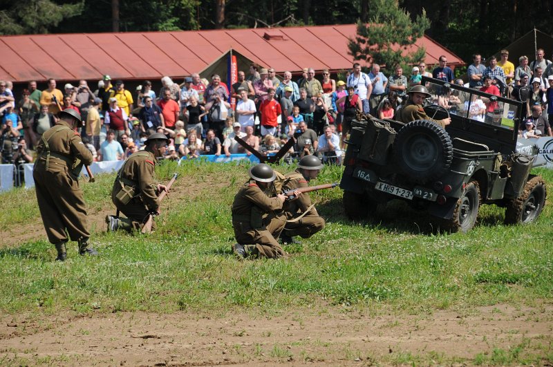 DSC_2316.JPG - Ukázka 121. strážního praporu aktivních záloh při Krajském vojenském velitelství Praha.