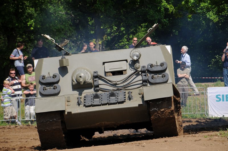 DSC_2348.JPG - Vyprošťovací tank VT-34.