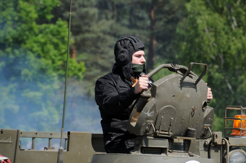 DSC_2530.JPG - Vyprošťovací tank VT-55.