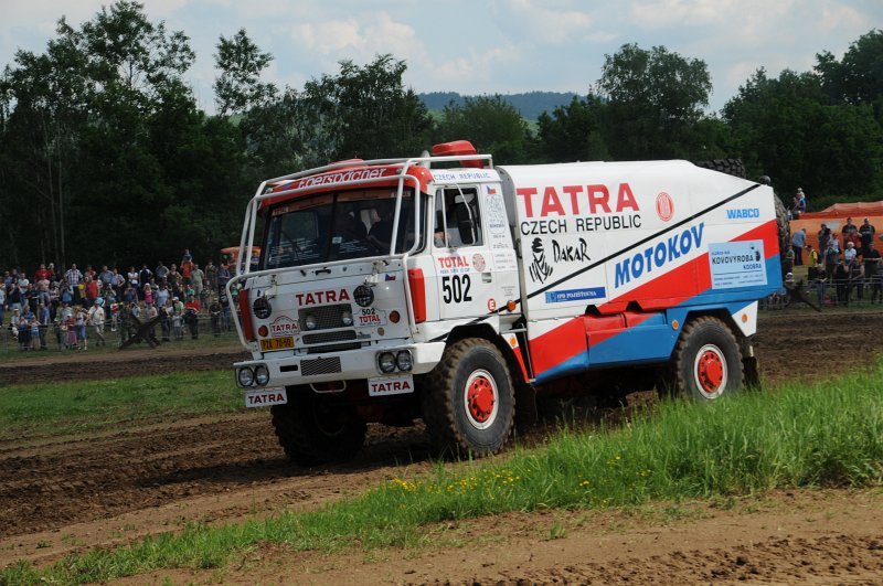DSC_2870.JPG - Tatra 815, speciál upravený pro závod Paříž-Dakar z počátku 90. let, se kterým jezdil Karel Loprais.