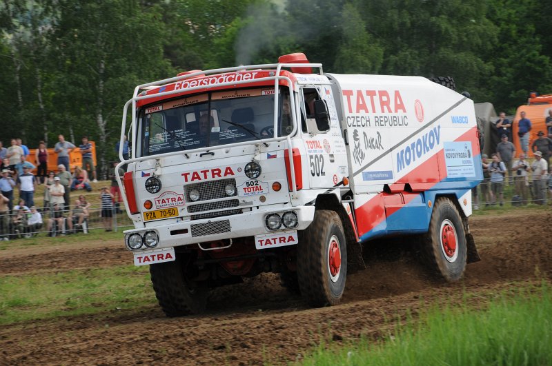 DSC_2879.JPG - Tatra 815, speciál upravený pro závod Paříž-Dakar z počátku 90. let, se kterým jezdil Karel Loprais.