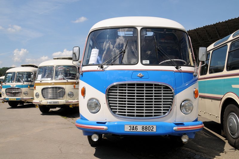 DSC_2980.JPG - Už poněkolikáte se v Lešanech sešli i milovníci starých autobusů. Konal se zde již 12. sraz RTO klubu. Škoda 706 RTO a 706 RTO-LUX.