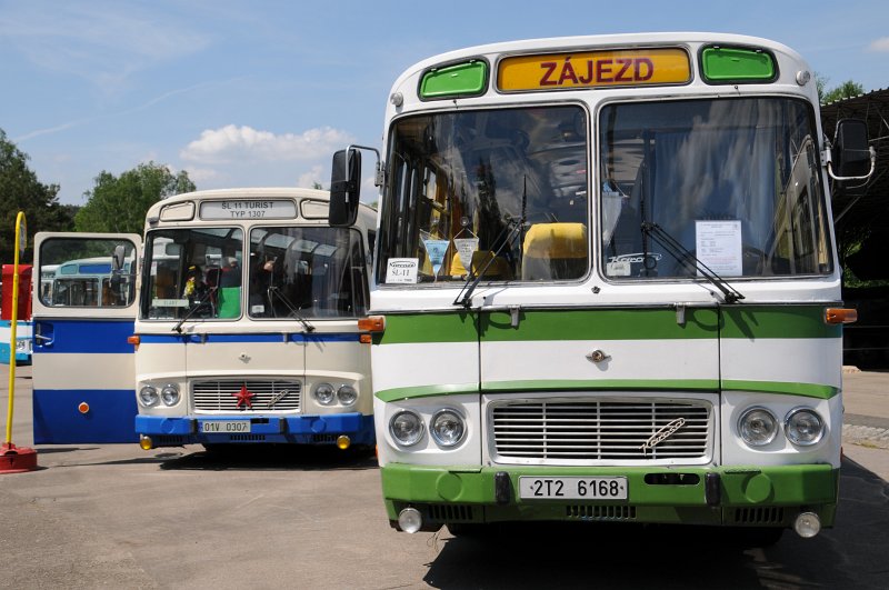 DSC_3000.JPG - Už poněkolikáte se v Lešanech sešli i milovníci starých autobusů. Konal se zde již 12. sraz Klubu historických autobusů, RTO klubu. Karosa ŠL11 a ŠD11.