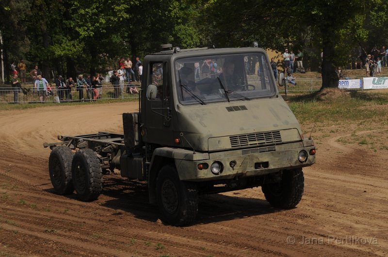 DSC_8122.JPG - Automobil Děvín TNS-666.