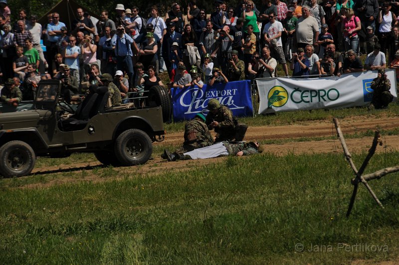 DSC_8644.JPG - Akční ukázka: Záchrana našich vojáků při útoku v Afghanistánu.