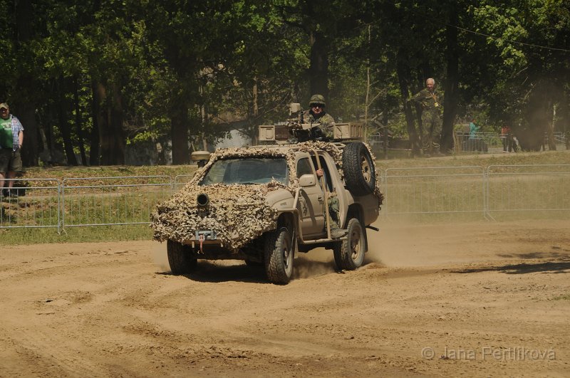 DSC_8675.JPG - Toyota Hilux.