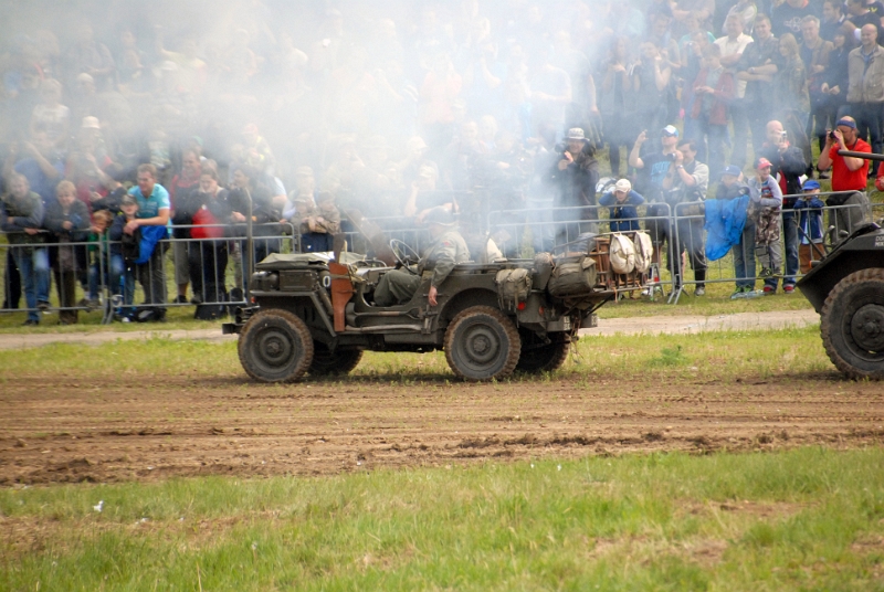 DSC_0055_1.jpg - Americký jeep.