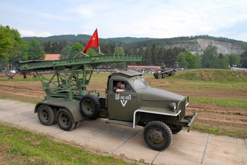 DSC_0183_1.jpg - Sovětská kaťuše na podvozku Studebaker.