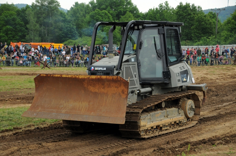 DSC_6450_1.jpg - Buldozer Caterpillar D5.
