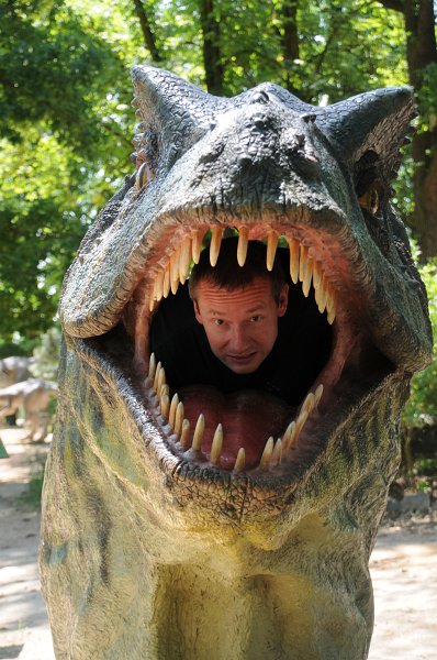 DSC_4274.JPG - Žere měééééé....pomócóc